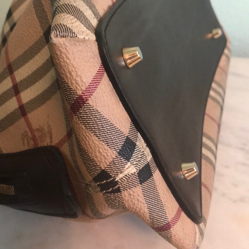 Burberry Thornley Bowler Bag - Picture 3 of 9
